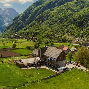  Séjour à la ferme Bujtina Polia Albanie